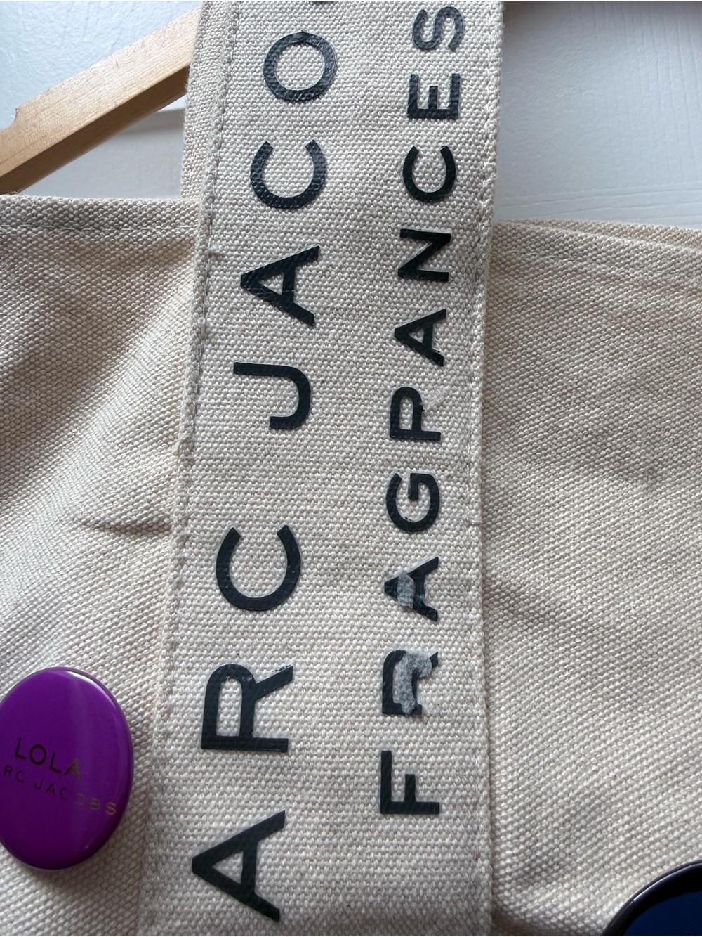 MARC JACOBS Fragrances Promotional Tote Bag - Picture 4 of 12